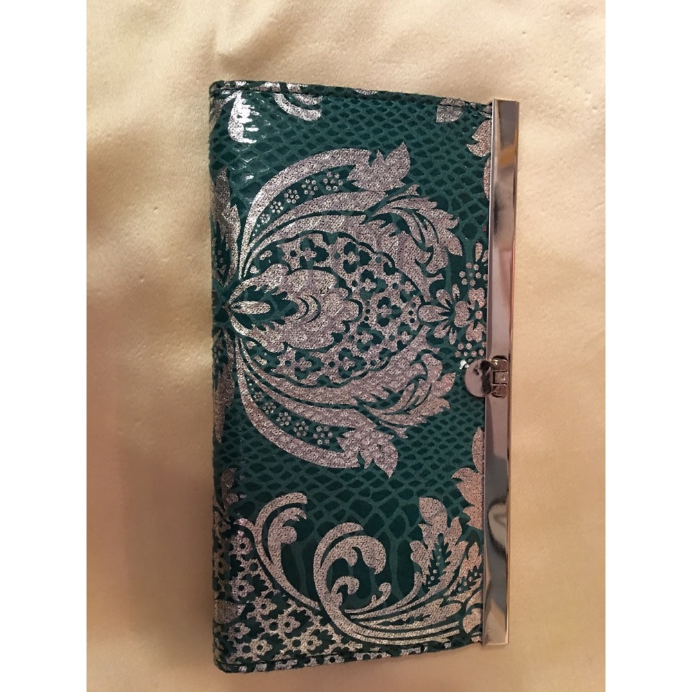 Cute Green mettalic silver wallet